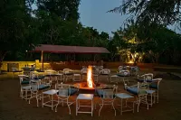 Raj Niwas Palace Hotels in Dholpur