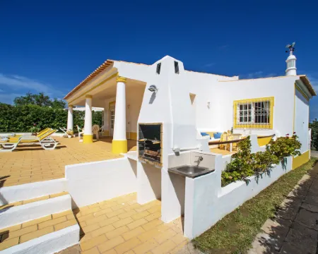 Da Bela Vista Hotels in Paderne