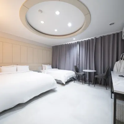 Gangneung STAY Hotels near Tenpeuro