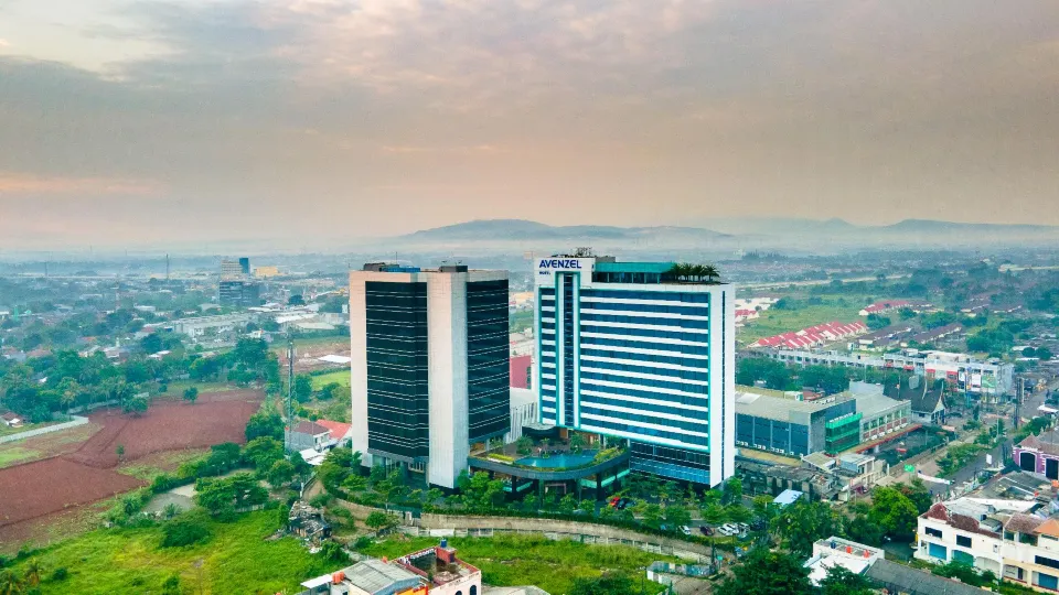 Avenzel Hotel & Convention Cibubur