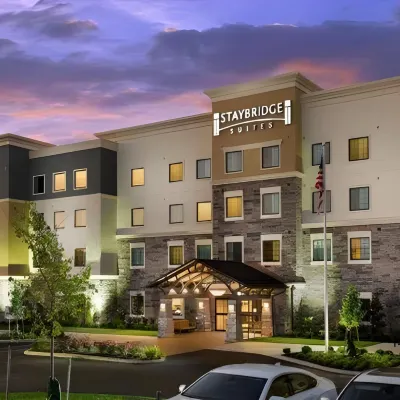 聖喬治Staybridge Suites 鄰近迪克西會議中心（Dixie Convention Center）的酒店