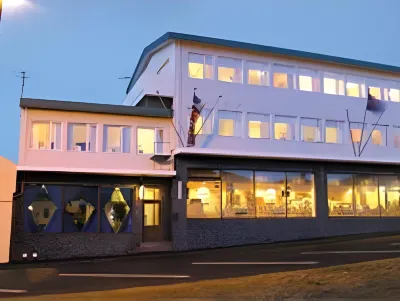 Hotel Vestmannaeyjar Hotel berhampiran Ribsafari