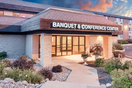 沃帕卡華美達酒店