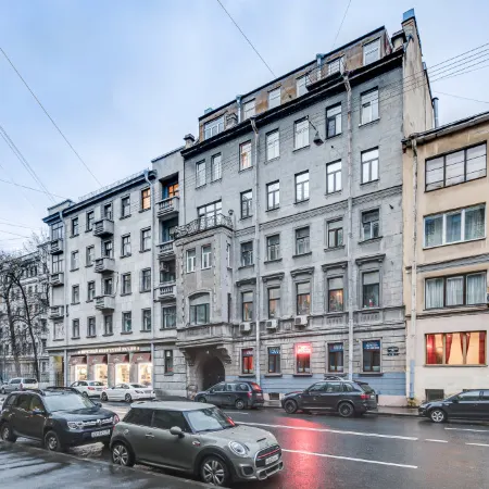 Nekhaus Living Quarters Отели рядом с достопримечательностью «Ледовый дворец»