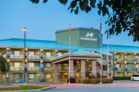 坎盧普斯艾塞特旅館 鄰近Kamloops Library, Thompson-Nicola Regional Library的酒店