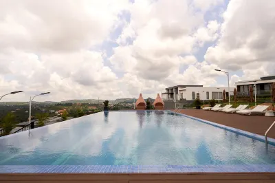 The Pine Mansion Hotels near Mayura Wild Park