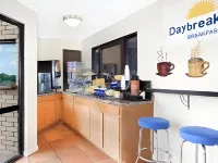 Days Inn by Wyndham Arcadia - Motels