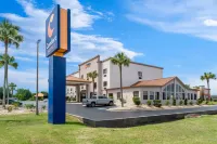Comfort Suites Near Robins Air Force Base Hotels in Warner Robins