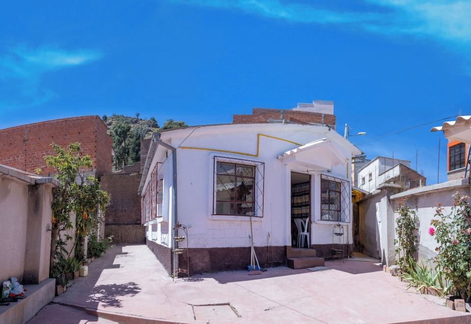Skylake B&B Hostel