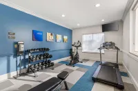 Comfort Suites - Gym