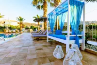Stelios Gardens - Strand