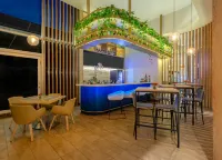 Holiday Inn BOGOTA AIRPORT by IHG - ที่มีบาร์