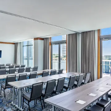 Hyatt Centric Las Olas Fort Lauderdale Отели рядом с достопримечательностью «Museum of Discovery and Science»