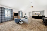 Hampton Inn Morgan Hill Hotels in San Martin
