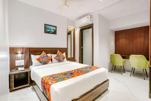 FabHotel Peralz - Nr Boriwali Station Hotels in Borivli