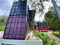 Ujana Escape Tanjong Malim Hotel dekat Kompleks Sukan Proton City