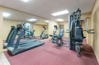 Ramada by Wyndham Topeka Downtown Hotel & Convention Center - Gym