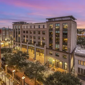 Cambria Hotel Savannah Downtown Historic District
