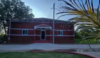 T R Farm  Resorts Hotel di Warangal