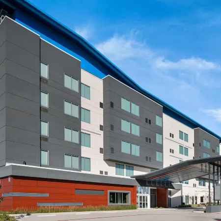 Aloft Shenandoah Woodlands Area