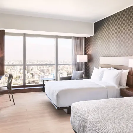 AC Hotel Santiago Cenco Costanera
