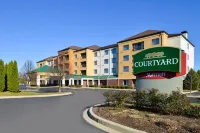 Courtyard Milwaukee North/Brown Deer Hotels in Glendale