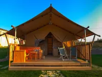 Pleasant tent with swimming pool - 3-Star
