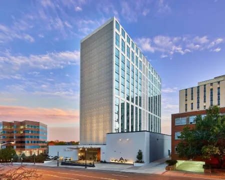 Le Méridien St. Louis Clayton Hotels in Clayton