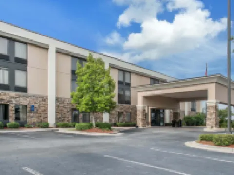 ハンプトン イン ダグラス ダグラスのホテル