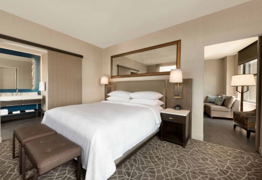 엠버시 스위트 바이 힐튼 미니애폴리스 다운타운