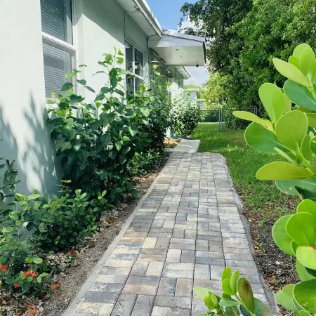 Beautiful 2 - Bedroom Rental Unit near the Beach