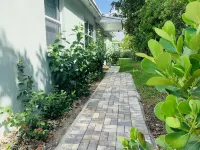 Beautiful 2 - Bedroom Rental Unit near the Beach