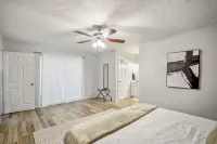 Music inspired Modern stay in The Woodlands.