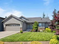 Warm & Welcoming Solar Home on Keizer Quiet Lane