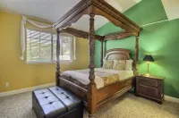 New Mariners Club Listing, Preferred Partner, Great Location, Epic Amenities فنادق في كي لارغو