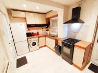 EEE Homes Dudley, A Retro Expression. Hotel in zona Duke William Pub