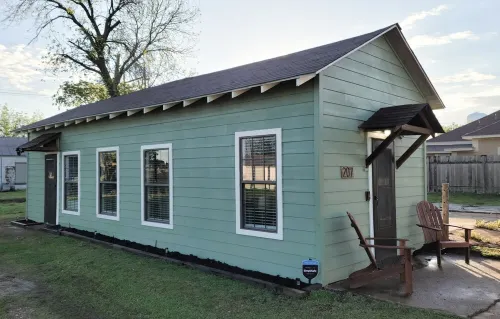 Beautiful Modern Farmhouse Studio Cottage!