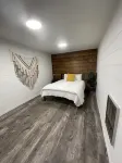 Comfy, Clean & Pet Friendly