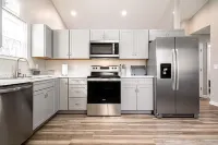 Ultimate Family Escape - 5BR 2.5BA - 2 Living Rooms