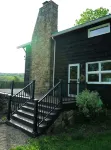 Cozy Cabin on 84 acres with creek and spring fed pond - Chalets