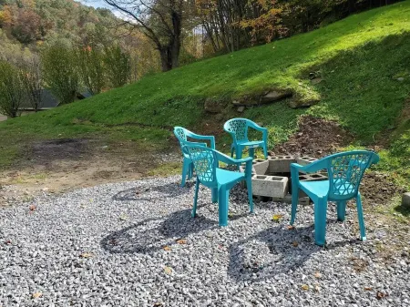 Warm. Cozy. Simple! Northfork WV!  ATV/SxS Friendly! Very spacious! Sleeps 12+