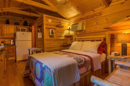 Mountain serenity close to hiking, rafting, fishing and kayaking.  "Coyote Song"