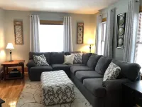 Updated Village Victorian on Ski Shuttle, walk to all amenties in town!