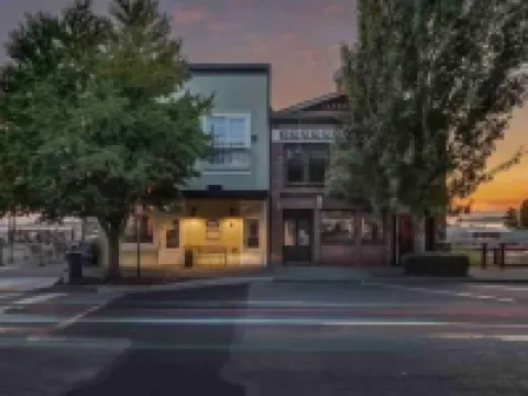 Inn on the Harbor Suite 301 Hotels in Blaine