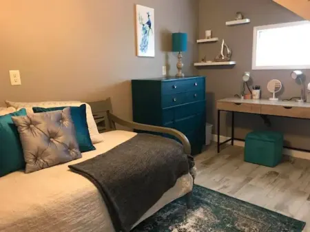 Modern 4 Bedroom 2 Bath Sleeps 10 Newly Renovated Whole House Rental