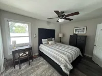 Historic Pensacola 2Br Townhouse Open Now for Spring and Summer.Walk Everywhere! - Balcony