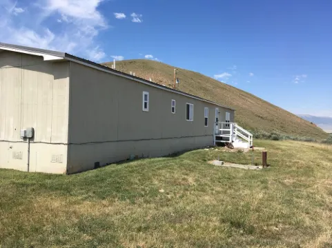 Cozy Quiet Home on Sage Creek