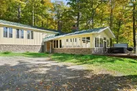 Summit Views - Last Minute Booking Promos! Mountain Retreat w/Hot Tub and Sauna