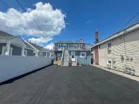 1.5 Blocks from Ocean Unit #1 Great Location 2 Bedroom Apartment