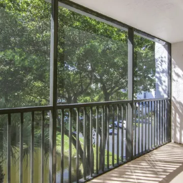 5min Walk to Jupiter Beach From this Cozy Condo